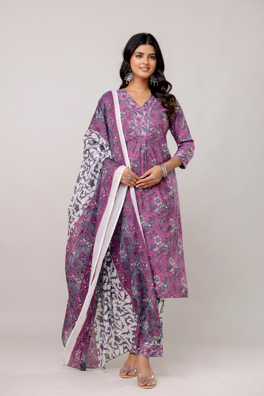 Deep Indigo V-Neck Kurta Set with Intricate Border Print Dupatta