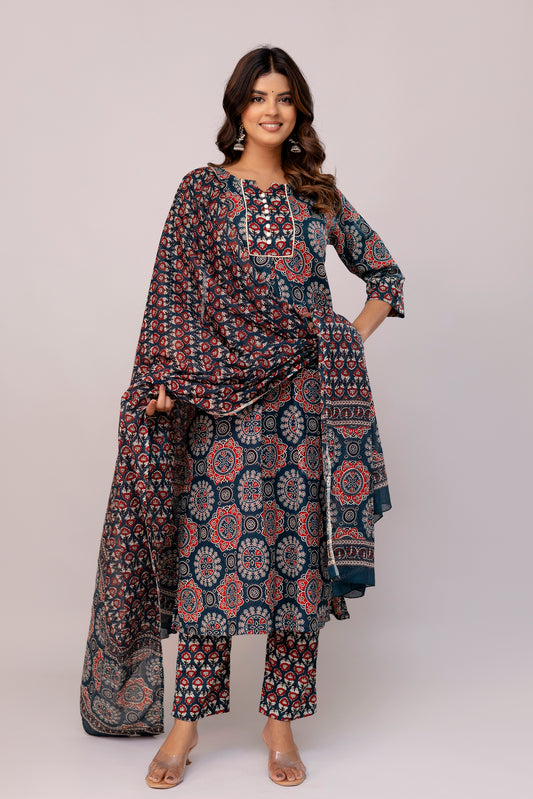 Navy colour suit for girl