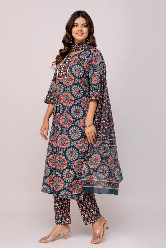 Navy colour suit for girl