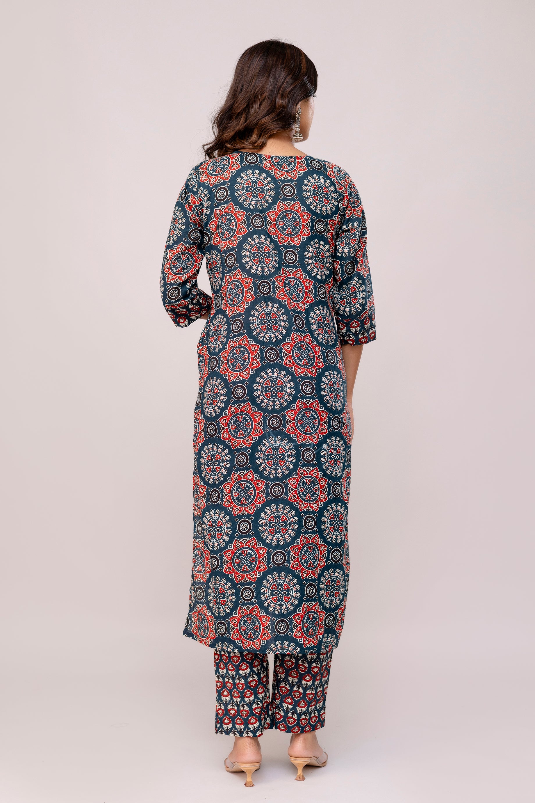 Navy colour suit for girl