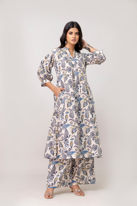 The Lavender Bloom:colour Pure Taj Cambric Cotton Kurta-Palazzo Set with Puff Sleeves Kalamkari Printed.