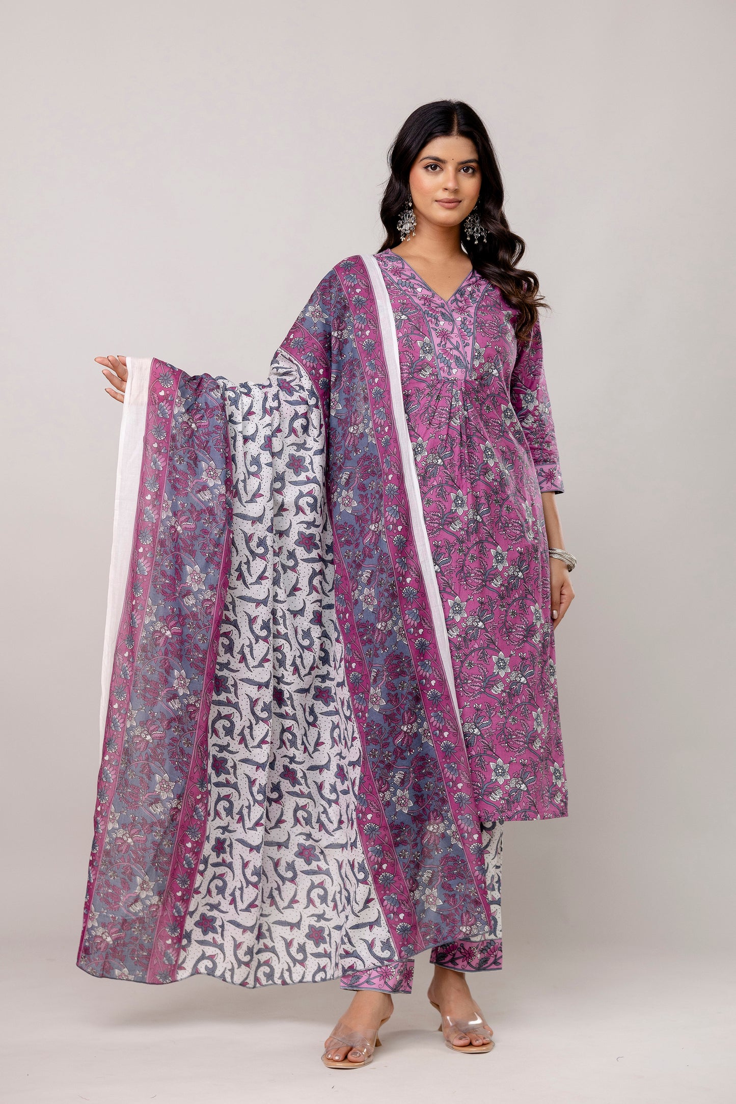 Deep Indigo V-Neck Kurta Set with Intricate Border Print Dupatta