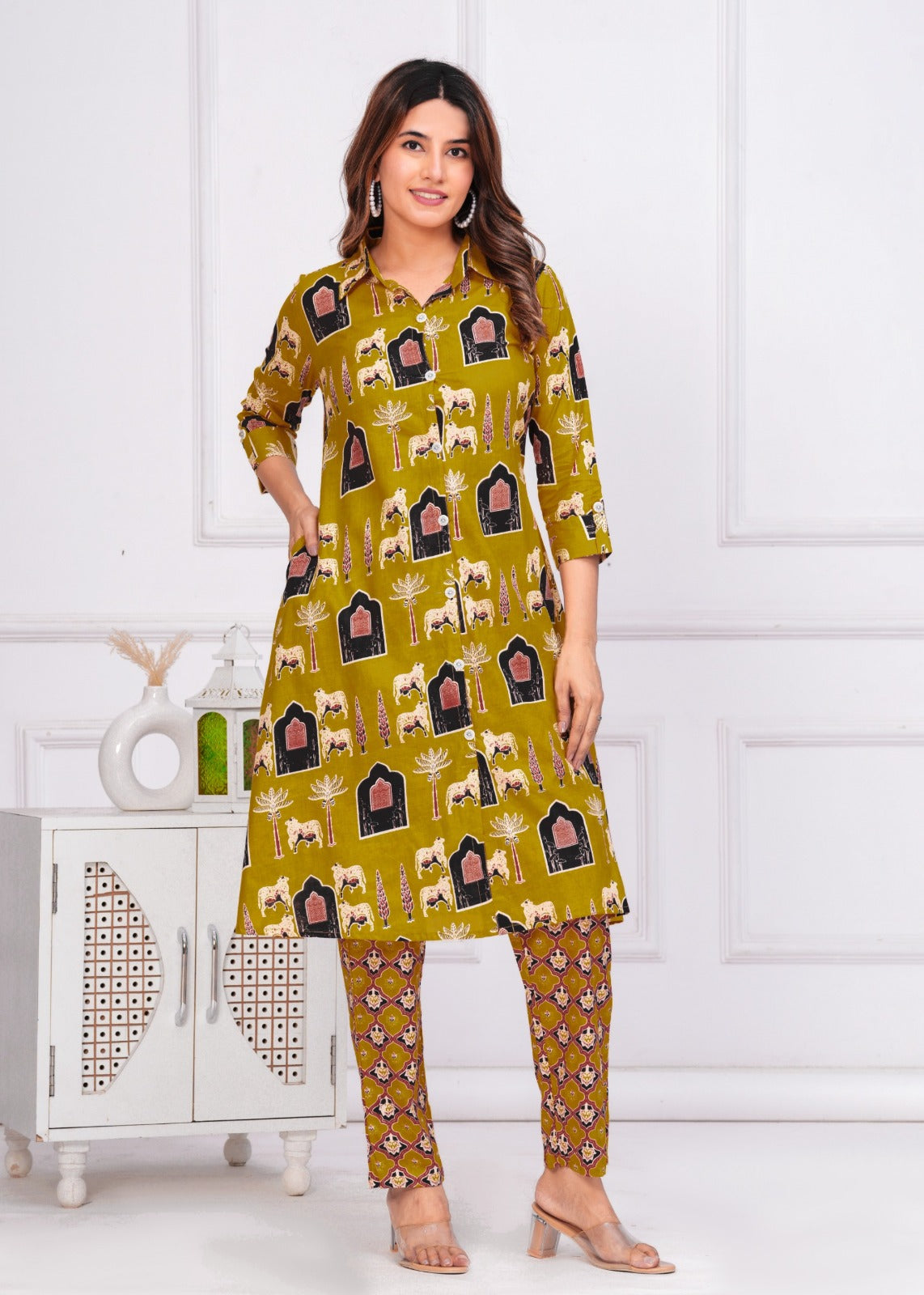 The Rajasthani Horse Print Cotton Cambric Mandarin Collar A-Line Kurti Set